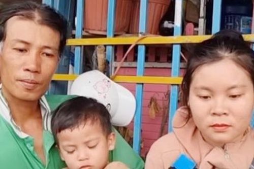 Cô gái 21 tuổi cưới người đàn ông 41 tuổi làm chồng bất chấp sự phản đối của mẹ