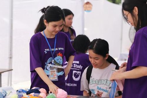 Nhiều hoạt động thú vị tại Hội chợ sách do học sinh Thủ đô tổ chức