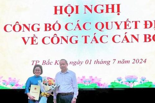 Chủ tịch Hội LHPN thành phố Bắc Kạn được điều động làm Trưởng phòng Văn hóa và Thông tin