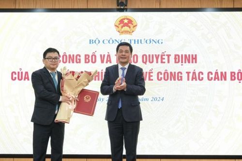 Điều động, bổ nhiệm lãnh đạo chủ chốt ở Bộ Công Thương, Bộ Y tế và nhiều tỉnh, thành