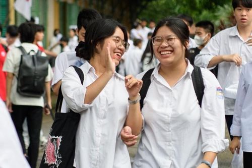 Hà Nội công bố điểm chuẩn vào lớp 10 của 4 trường chuyên năm 2024