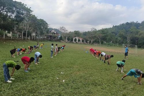 Bá Thước ráo riết tập luyện, quyết tâm vượt qua vòng bảng tại Giải bóng đá Nhi đồng Cúp Báo Thanh Hóa lần III - năm 2024