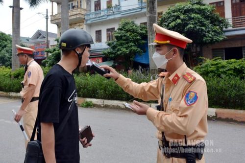 Văn Quan: Siết chặt xử lý vi phạm nồng độ cồn