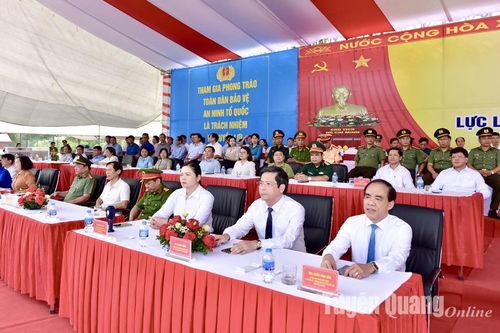 Tuyên Quang ra mắt lực lượng tham gia bảo vệ an ninh, trật tự ở cơ sở