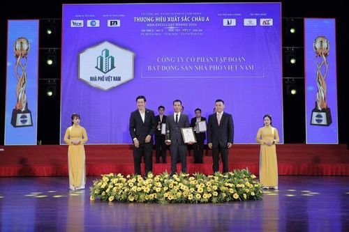Nhà Phố Việt Nam giành cú đúp giải thưởng tại Lễ trao giải Thương hiệu xuất sắc Châu Á 2024