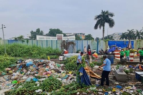 TP.HCM: Huyện Bình Chánh thành lập 16 tổ tuần tra bắt xả rác trộm