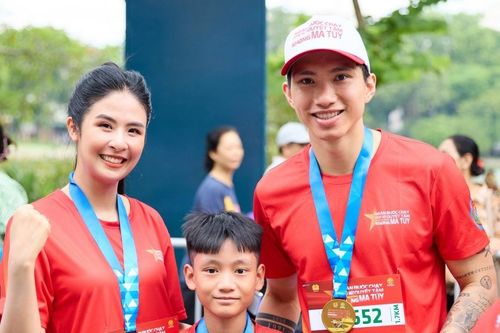 Hoa hậu Ngọc Hân hội ngộ Đoàn Văn Hậu tại giải chạy vì cộng đồng
