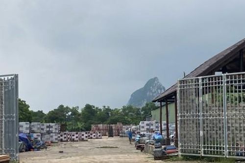 Tại xã Trần Phú (huyện Chương Mỹ):Vì sao chưa xử lý những nhà xưởng trên đất nông trường?