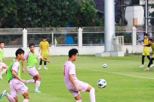 Nhiều cầu thủ U16 Việt Nam đang bị chấn thương