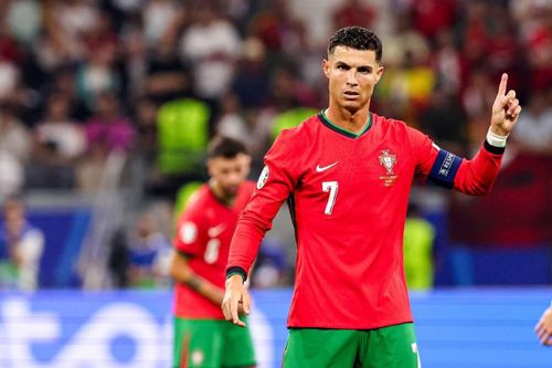 Trò chơi tâm lý kinh điển của Cristiano Ronaldo