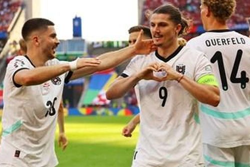 Vòng 1/8, Áo - Thổ Nhĩ Kỳ (2 giờ ngày 3-7): Đã hay lại còn may!