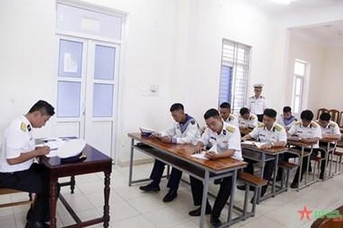 Lữ đoàn 162 (Vùng 4 Hải quân) kiểm tra các hải đội, tàu chiến đấu trực thuộc