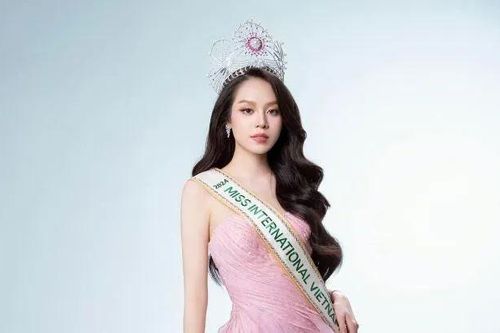 Miss International tặng điều 'đặc biệt' cho Hoa hậu Thanh Thủy
