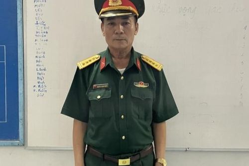 Tạm giữ đại tá 'dởm' mạo danh cán bộ Tổng Cục II để lừa đảo
