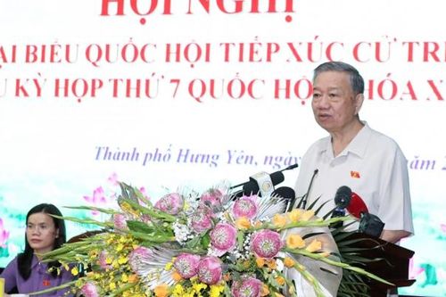 Chủ tịch nước Tô Lâm tiếp xúc cử tri tại tỉnh Hưng Yên