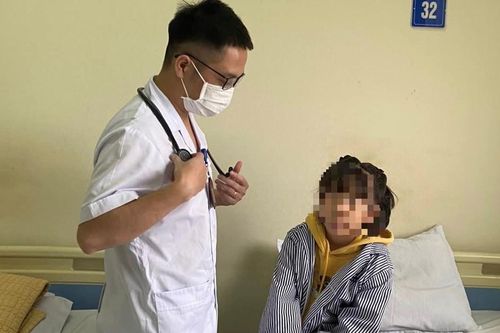 'Bệnh người lớn' tấn công trẻ em