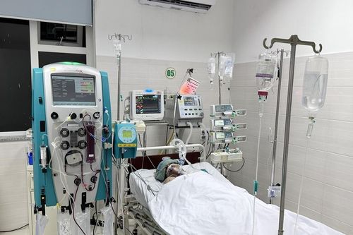 Kịp thời phát hiện vết loét ở ngực, cứu sống người đàn ông mắc bệnh nguy hiểm