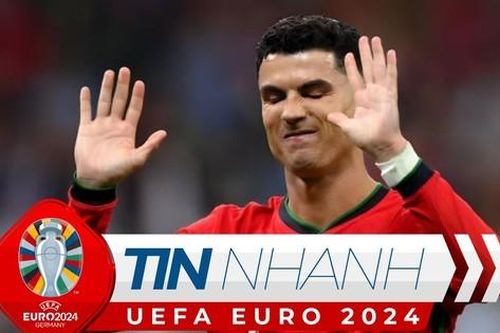 TIN NHANH EURO: Ronaldo xin lỗi NHM Bồ Đào Nha sau loạt sút penalty