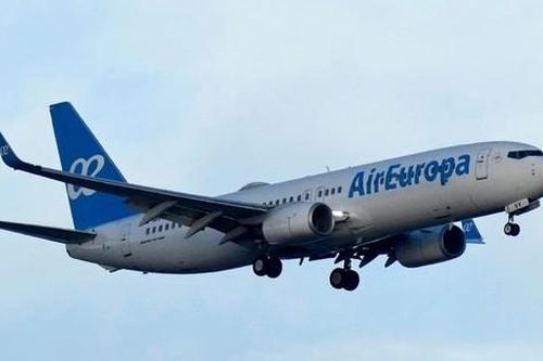 Máy bay Air Europa gặp sự cố nghiêm trọng, ít nhất 30 người bị thương