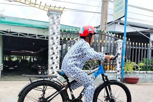 Một doanh nghiệp muốn chu cấp cho bé trai hai lần rơi vào cảnh không cha, không mẹ