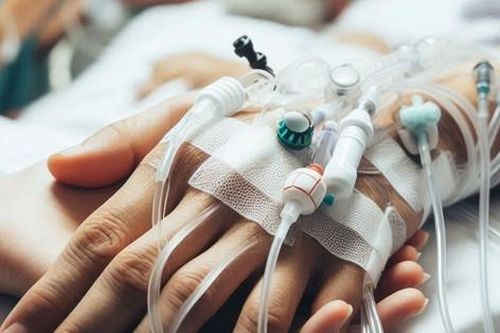 Phản ứng nhanh của người vợ cứu chồng chỉ còn 1% sự sống