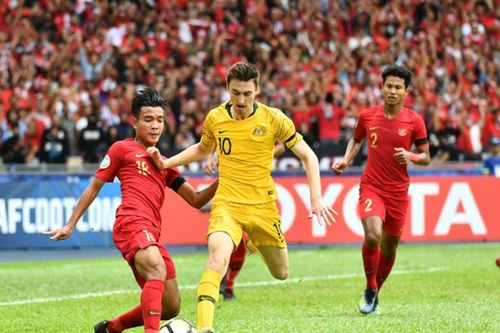 Úc đẩy đối thủ rắn mặt Indonesia gặp Việt Nam; Rắc rối quanh chiếc mặt nạ của Kylian Mbappé ở Euro 2024