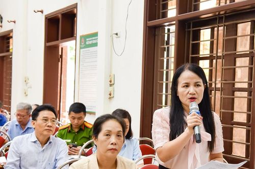 Cử tri Thái Hòa đề nghị Nhà nước kiểm soát về giá khi tăng lương