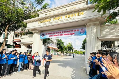 Trường THPT chuyên Đại học Vinh công bố điểm chuẩn lớp 10