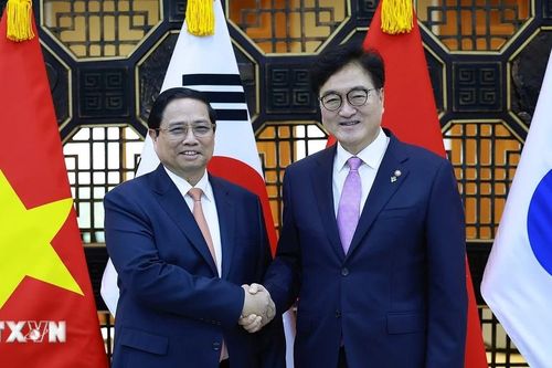 Thủ tướng Phạm Minh Chính hội kiến Chủ tịch Quốc hội Hàn Quốc Woo Won-shik