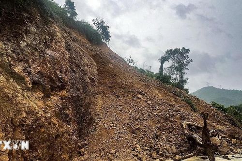 Bắc Kạn: Công bố tình huống khẩn cấp khu vực sạt lở trụ sở Công an xã Xuân Lạc