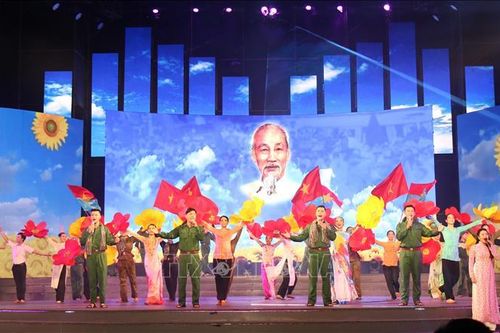 Đặc sắc chương trình nghệ thuật 'Tự hào thành phố mang tên Người'