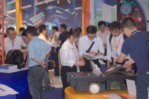 Đào tạo nghề cơ khí theo tiêu chuẩn quốc tế đáp ứng sản xuất xanh bền vững