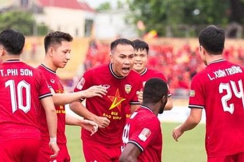 V.League: Kịch tính nghẹt thở vé play-off