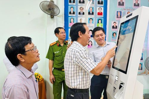 Sẽ triển khai thí điểm 6 Kiosk y tế thông minh tại 4 cơ sở y tế