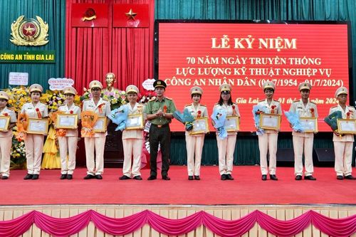 Công an tỉnh Gia Lai kỷ niệm 70 năm ngày truyền thống lực lượng Kỹ thuật nghiệp vụ