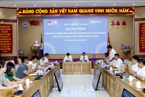 Công ty Điện lực Lai Châu và Bưu điện tỉnh Lai Châu tăng cường hợp tác thu hộ tiền điện