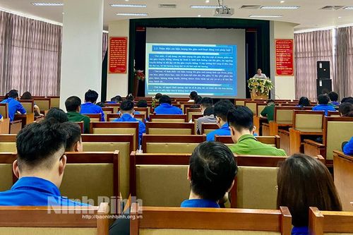 Nâng cao cảnh giác cho thanh niên trước 'tà đạo', 'đạo lạ'