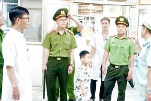 Phối hợp đảm bảo an ninh trật tự tại Bệnh viện Trung ương Huế