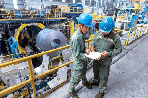 Hòa Phát (HPG), Hoa Sen (HSG)… bị ảnh hưởng như nào khi EU gia hạn biện pháp tự vệ thép?