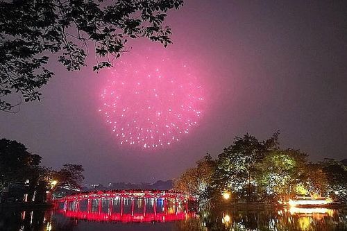 Hà Nội: Tổ chức 30 điểm bắn pháo hoa kỷ niệm 70 năm Ngày Giải phóng Thủ đô