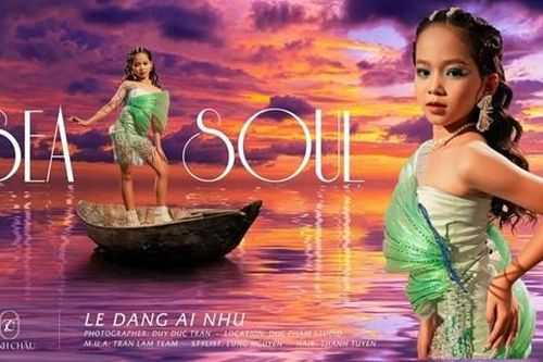 Mẫu nhí Lê Đặng Ái Như đảm nhận gương mặt đại diện cho BST Sea Soul của NTK Trinh Châu