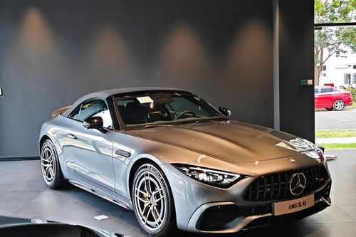 Mercedes-AMG SL 43 giá gần 7 tỷ đồng có gì?