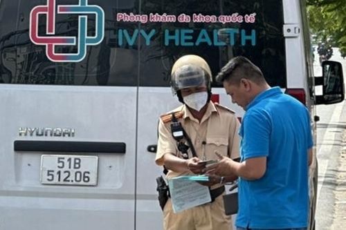 Xử lý xe cứu thương sử dụng đèn còi ưu tiên trái phép, không đúng mục đích