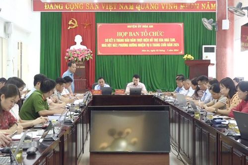 Phó Chủ tịch HĐND tỉnh Nông Thanh Tùng dự hội nghị sơ kết công tác xóa nhà tạm, nhà dột nát 6 tháng đầu năm tại Hòa An