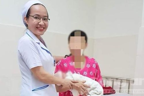 Nữ sản phụ được CSGT TPHCM mở đường đến bệnh viện gửi lời cảm ơn