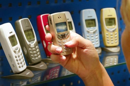 Người dùng điện thoại 'cục gạch' sẽ bị ngừng hoạt động vào giữa tháng 9