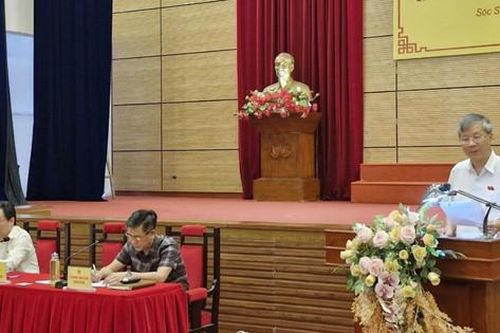 Cử tri Sóc Sơn kiến nghị về việc tăng mức đóng thuế thu nhập cá nhân