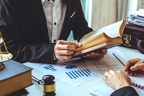 Tin vui đầu tháng 7 cho những người ao ước được vào vị trí chuyên viên
