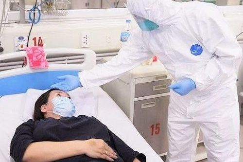 Tôn vinh điều dưỡng viên tiêu biểu: 'Chúng tôi biết mình không đơn độc trong cuộc chiến này'