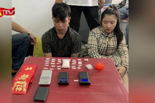 Bắt đôi nam nữ nhiều tiền án, tiền sự buôn ma túy
